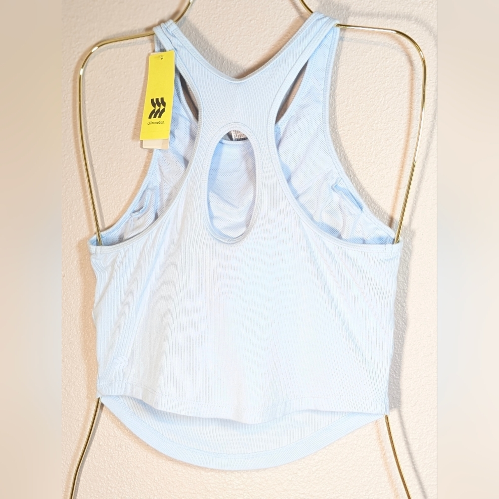 ☁️ All In Motion NWT Light Blue Rib Racerback Crop Tank - Size Small - Picture 2 of 8